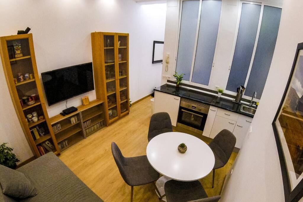 Piso Vip Anton Martin. Madrid Centro. Apartment Exterior foto